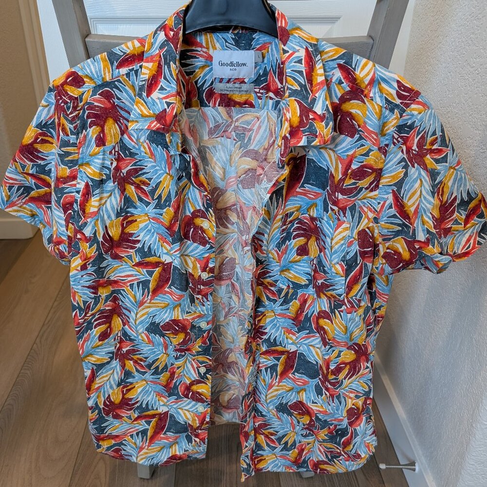 Colorful Floral Print Short Sleeve Button Up Shirt - Men's Size L